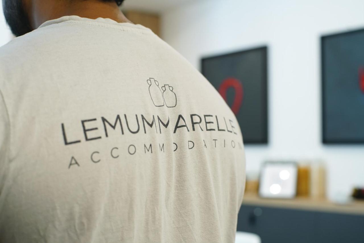 Lemummarellesuite Napels Buitenkant foto